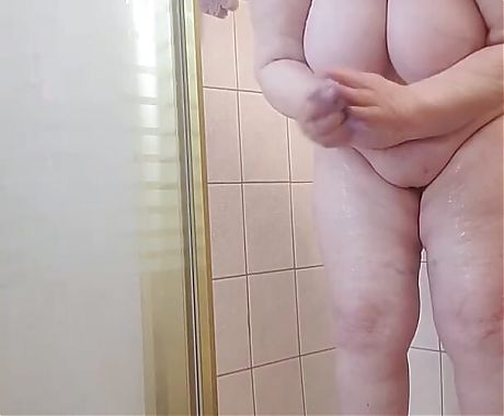 Compilation Sexy Granny Showers And Shows Off Her Fat Pussy And Huge Tits